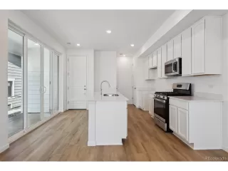 Photo #6: 1631012 Listing