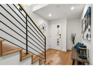 Photo #5: 1631635 Listing