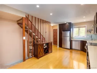 Photo #6: 1641502 Listing