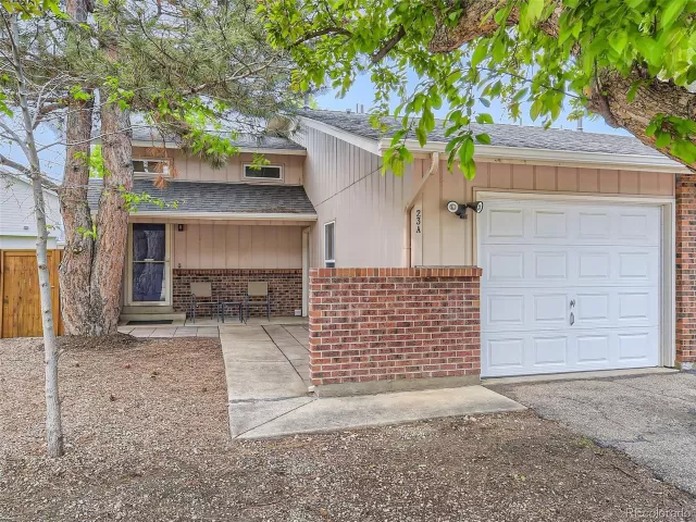 MLS: 1656243 Condo For Sale