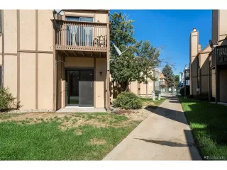 Photo #6: 1658825 Listing
