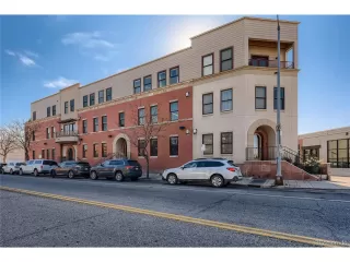 Photo #1: 1666303 Listing