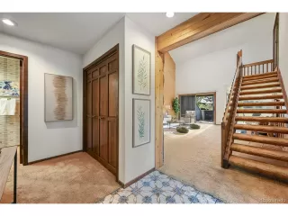 Photo #1: 1680115 Listing