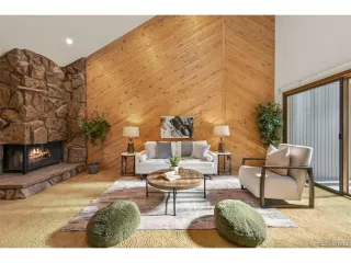 Photo #4: 1680115 Listing