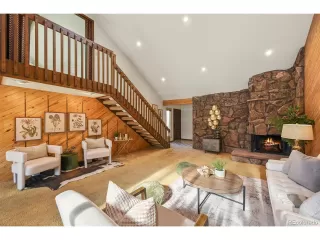 Photo #5: 1680115 Listing