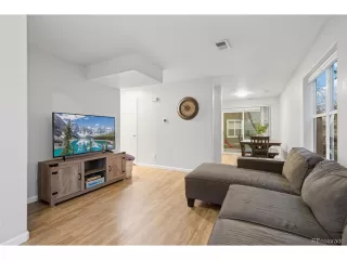 Photo #2: 1680962 Listing