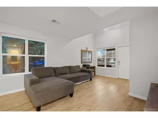 Photo #4: 1680962 Listing