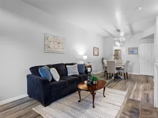 Photo #4: 1689292 Listing 