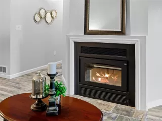 Photo #6: 1689292 Listing 