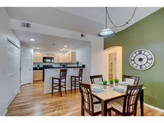 Photo #5: 1692867 Listing 