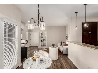 Photo #2: 1693509 Listing