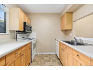 Photo #5: 1694343 Listing