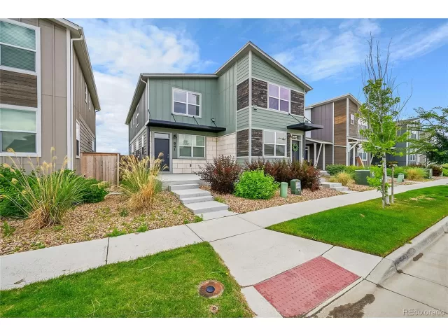 MLS: 1703096 Condo For Sale