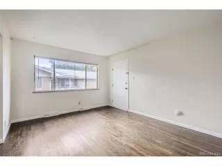 Photo #4: 1710460 Listing 