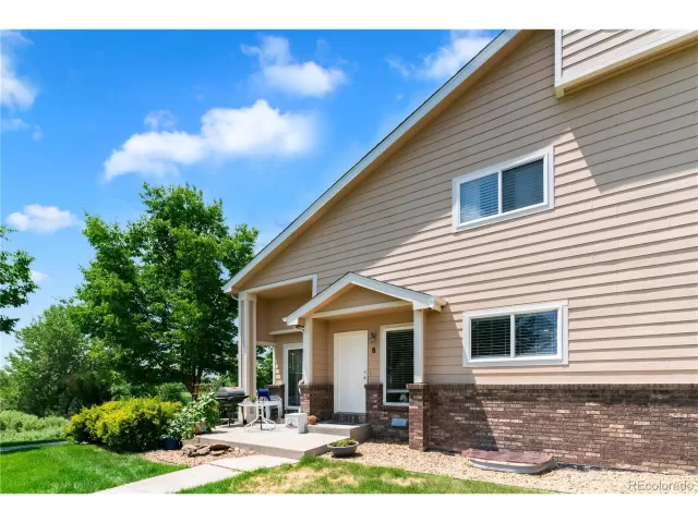 MLS: 1722567 Condo For Sale