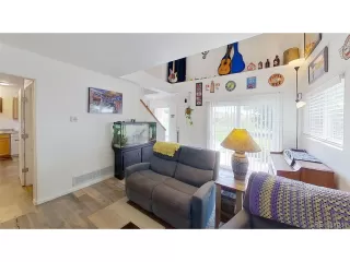 Photo #5: 1722567 Listing