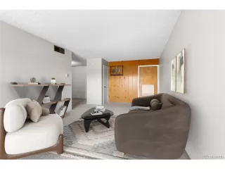 Photo #5: 1724749 Listing 