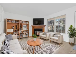 Photo #1: 1727095 Listing