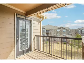 Photo #5: 1736758 Listing 