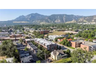 Photo #1: 1736994 Listing