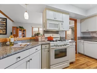 Photo #6: 1737426 Listing