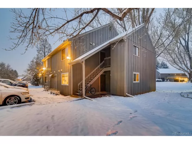 MLS: 1741503 Condo For Sale