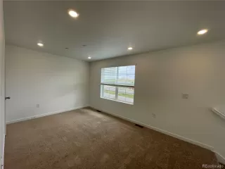 Photo #5: 1743610 Listing