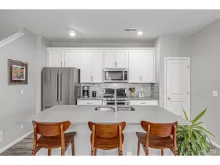 Photo #1: 1752181 Listing