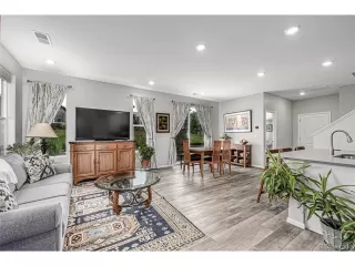 Photo #3: 1752181 Listing