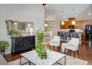 Photo #5: 1753879 Listing