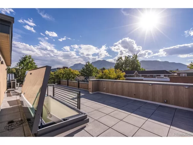 MLS: 1770610 Condo For Sale