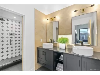 Photo #4: 1770610 Listing