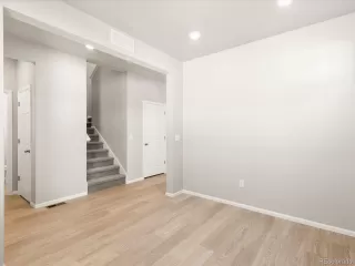 Photo #5: 1773132 Listing