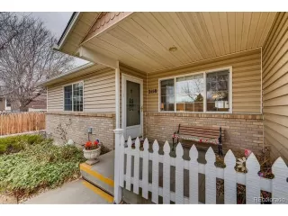 Photo #2: 1774242 Listing