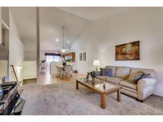 Photo #4: 1774242 Listing