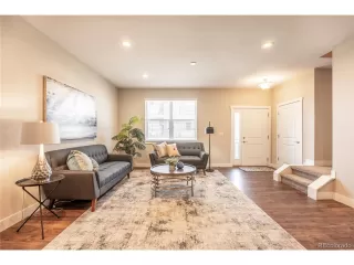 Photo #4: 1782376 Listing