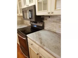 Photo #4: 1819104 Listing