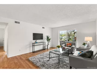 Photo #5: 1820392 Listing 