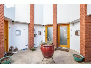 Photo #1: 1843761 Listing 