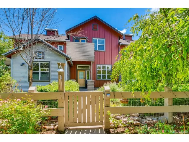 MLS: 1847281 Condo For Sale