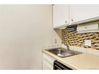 Photo #5: 1863641 Listing