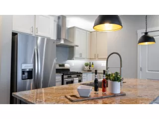 Photo #4: 1897412 Listing