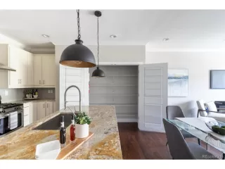 Photo #5: 1897412 Listing