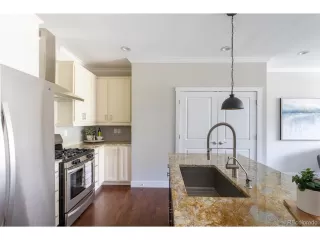 Photo #6: 1897412 Listing