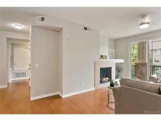 Photo #3: 1903379 Listing