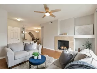 Photo #6: 1903379 Listing