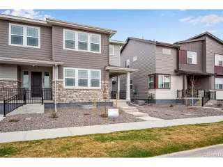 Photo #3: 1935038 Listing