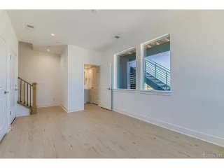 Photo #1: 1938775 Listing