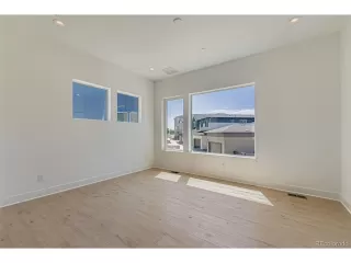 Photo #3: 1938775 Listing