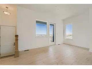 Photo #5: 1938775 Listing